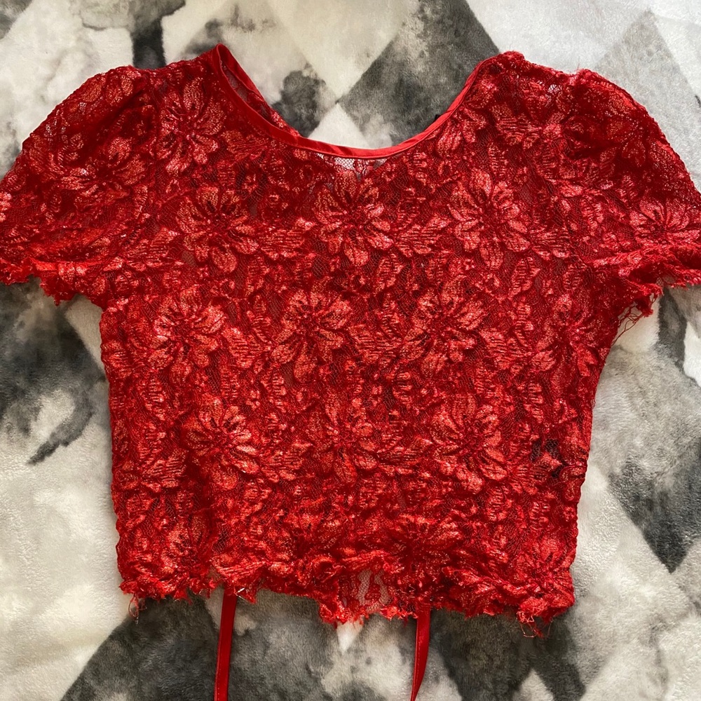 Lace crop top